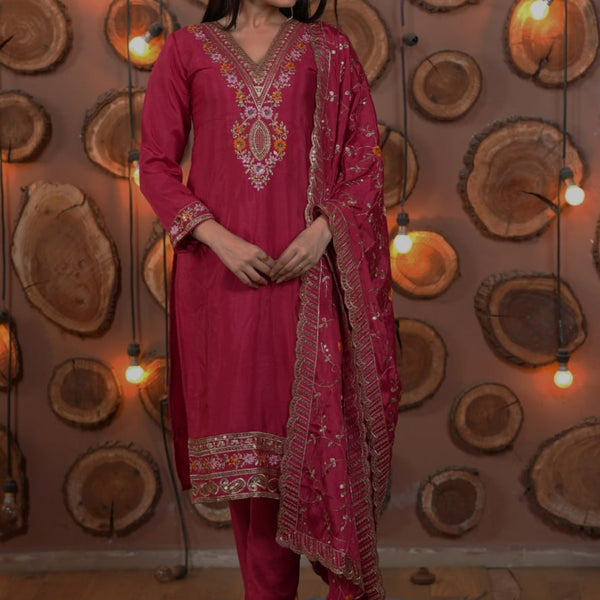 Prazu Fashion Pink Chinon Silk Embroidered Designer Salwar Suit