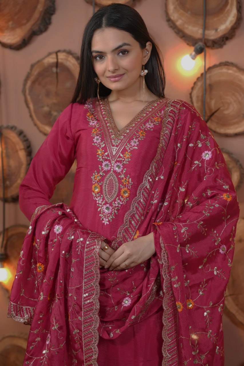 Prazu Fashion Pink Chinon Silk Embroidered Designer Salwar Suit