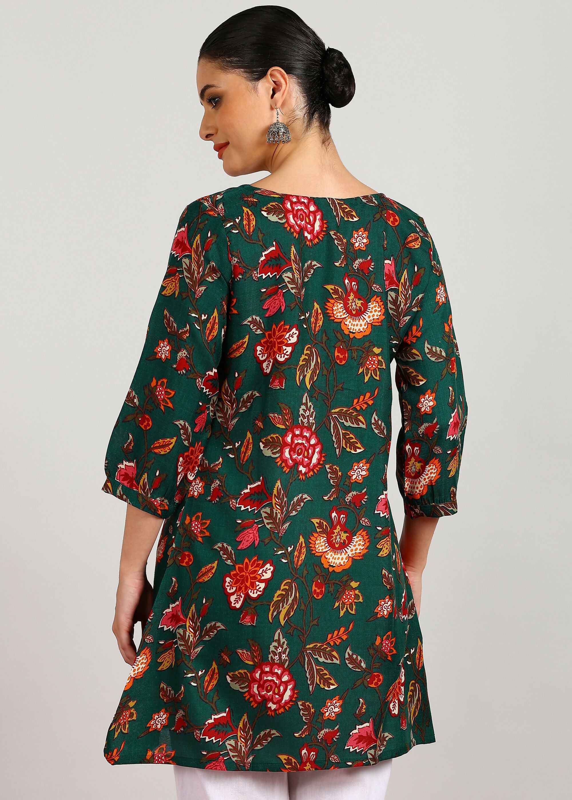 Aavyora Women's Green Floral Printed Flared Tunic