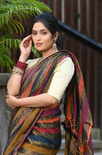 Thumbnail for FMb5MwkxEm