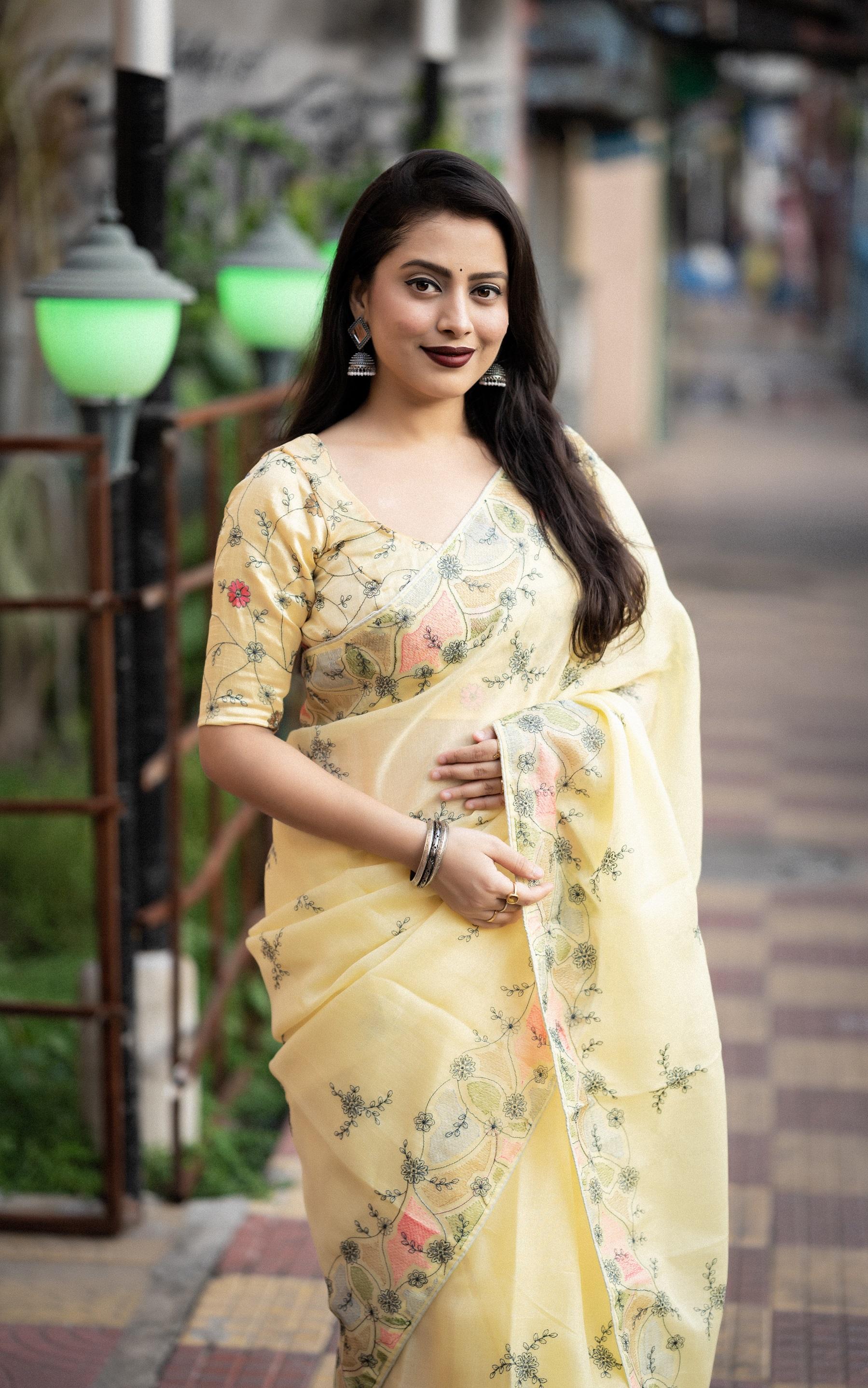 Yellow Pure Linen Ethnic Motifs Saree with Unstitched Blouse - A2M - Distacart