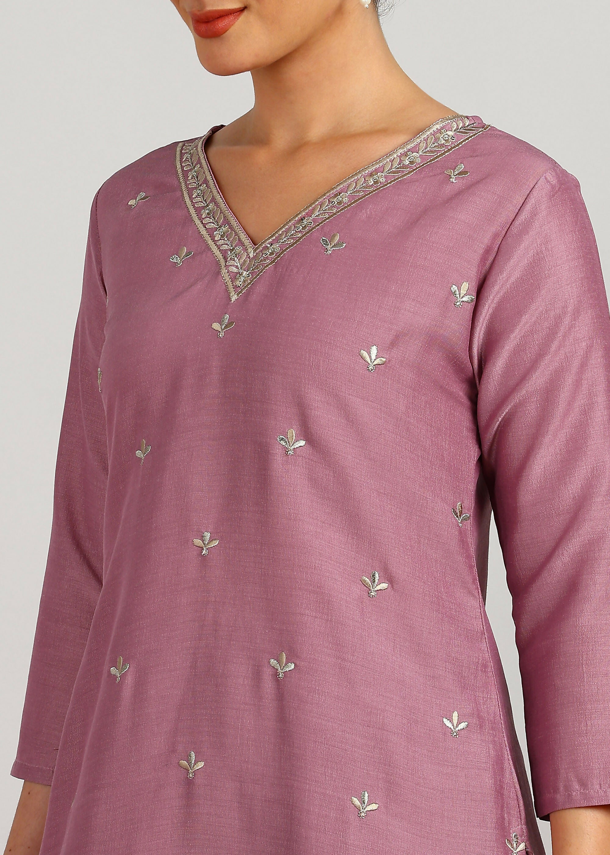 Aavyora Women’s Lavender Embroidered Kurta Set with Dupatta