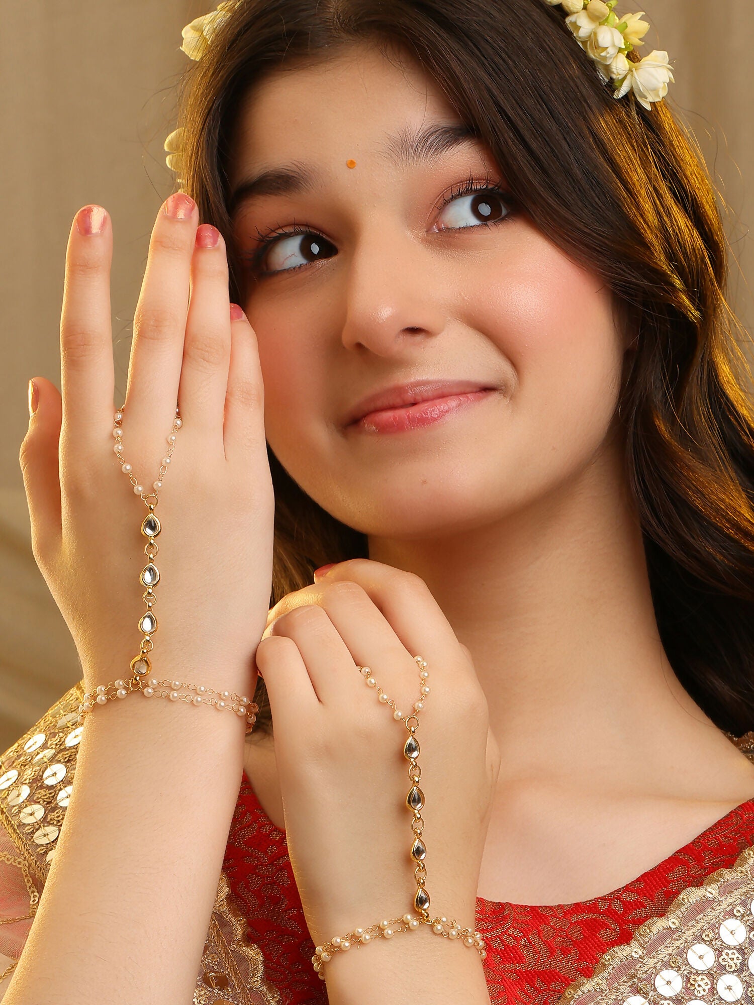 Ruby Raang Kundan And Pearl Haath Phool