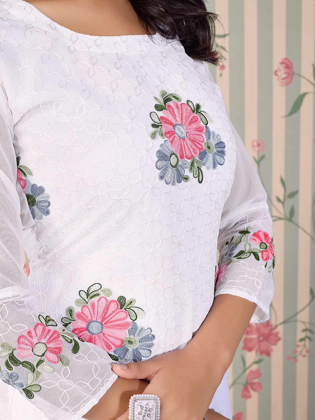 Ode by House of Pataudi Floral Embroidered Thread Work Floral Georgette Straight Kurta - Distacart