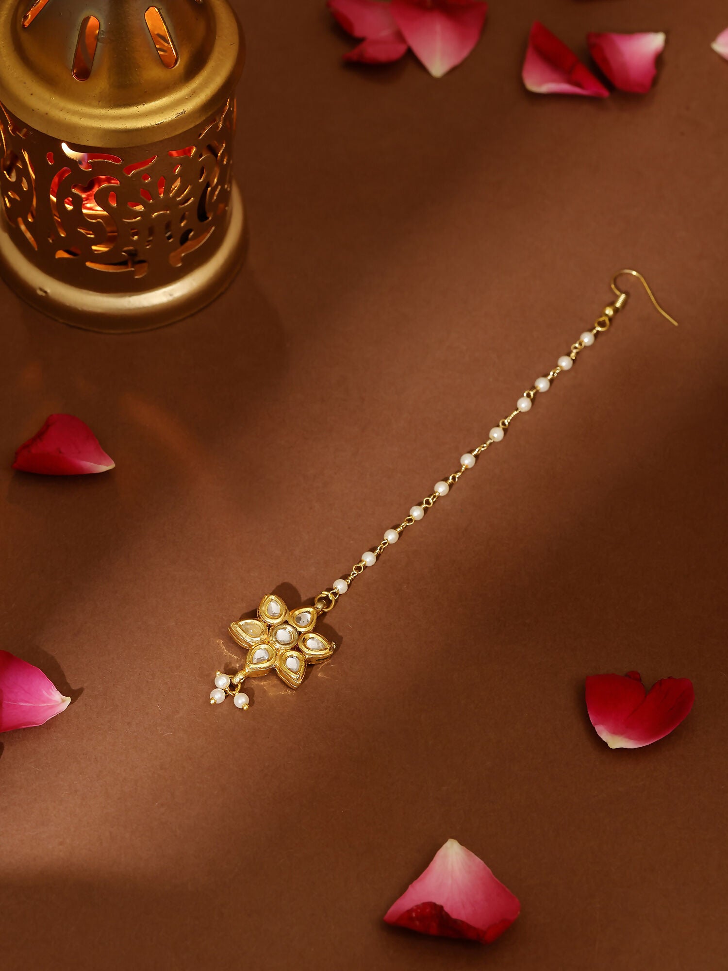 Ruby Raang Gold Flower Kundan Maang Tikka