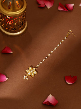 Ruby Raang Gold Flower Kundan Maang Tikka