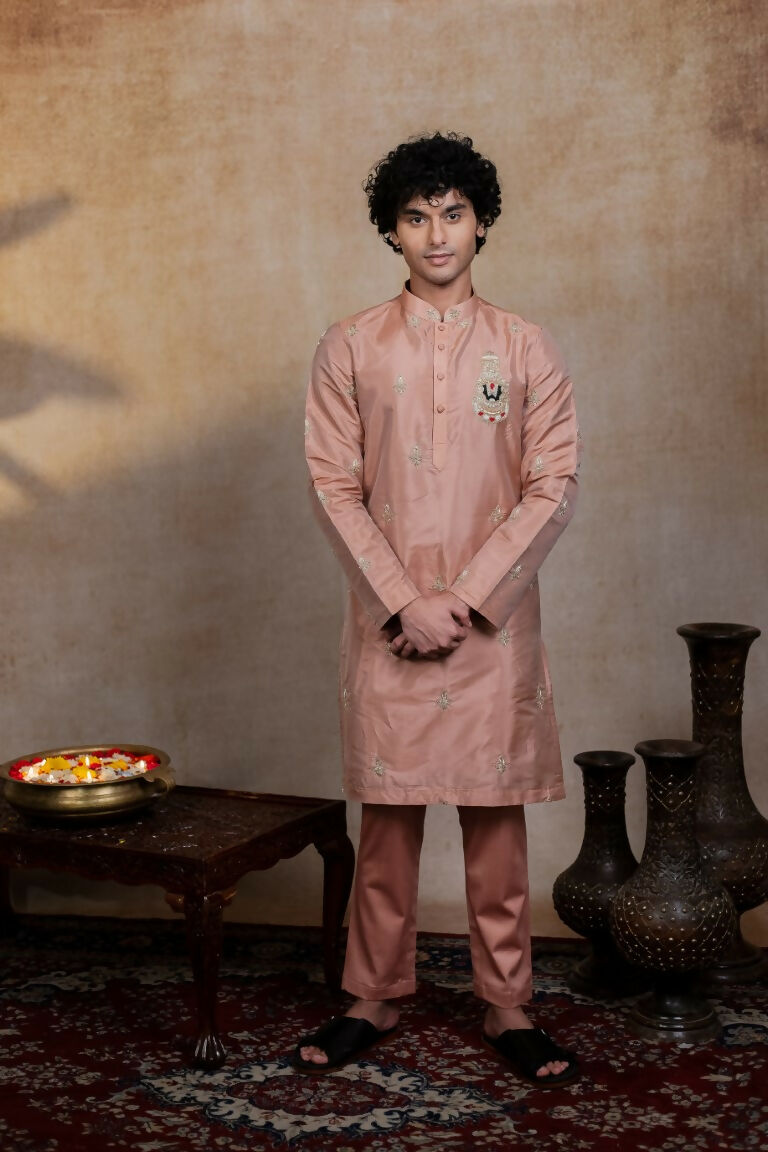 Semi Pattu Copper Balaji Ratna Pattu Set By Hilo Design