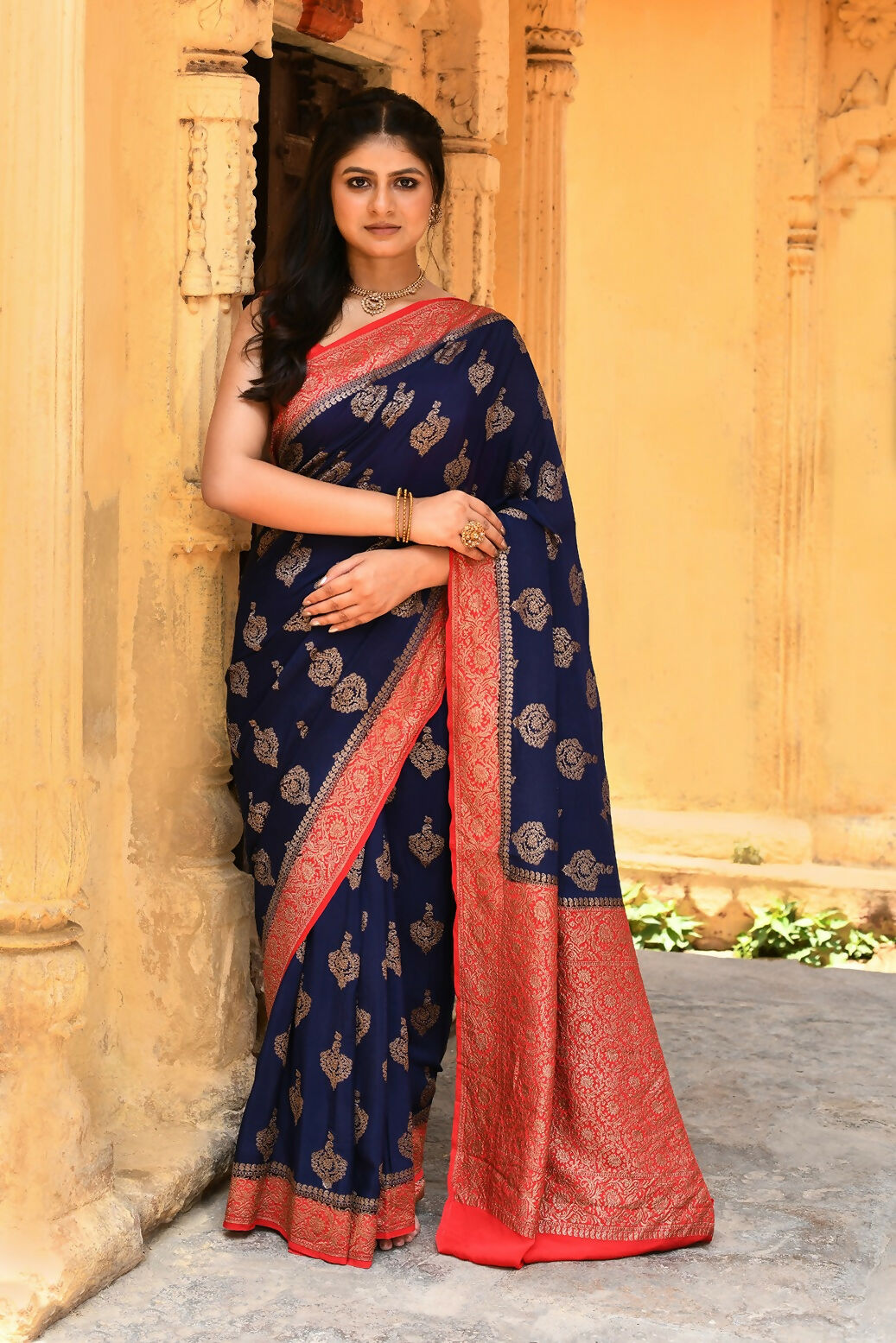 Joban Fashion Navy Blue Crepe Chiffon Pure Handloom Banarasi Silk Saree - Dista