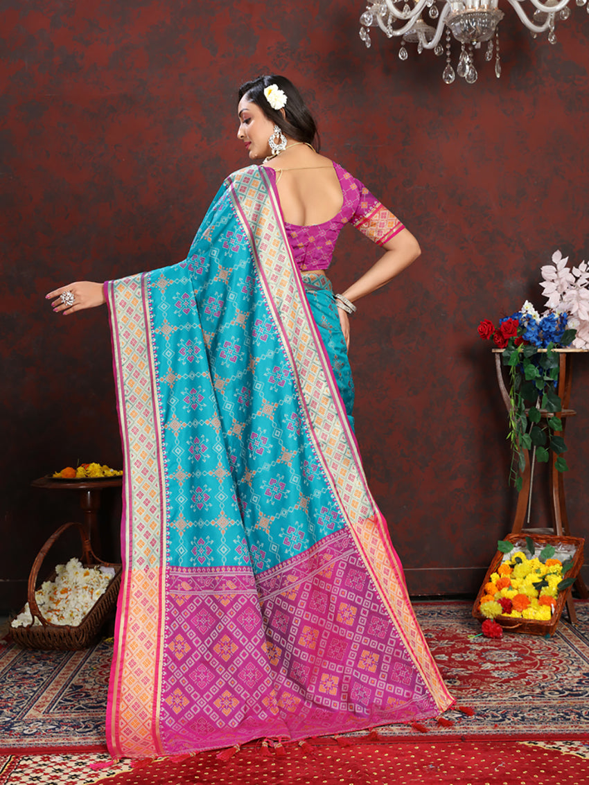 Lorenvalley Fashion Firozi Patola Silk Woven Design with Zari Meenakari Weaving motifs motifs Pallu Saree - Distacart