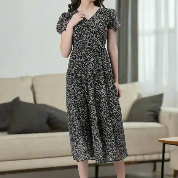 Souchii Black And White Floral Chiffon Maxi Dress For Women – Souchii