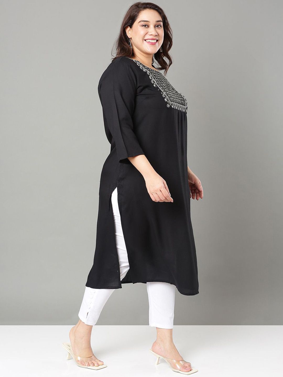 Sztori Plus Size Floral Yoke Design Mirror Work Straight Kurta