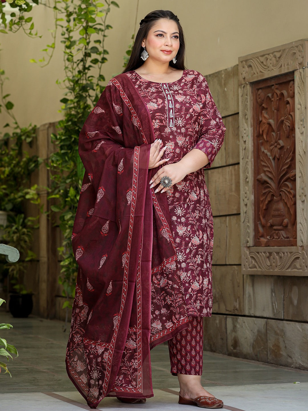 Yufta Floral Print Plus Size Gotta Patti Pure Cotton Kurta with Trousers & Dupatta - Distacart