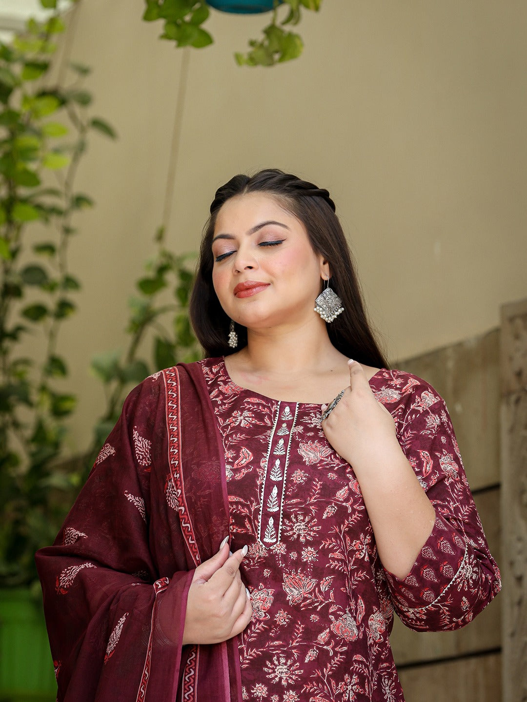 Yufta Floral Print Plus Size Gotta Patti Pure Cotton Kurta with Trousers & Dupatta - Distacart