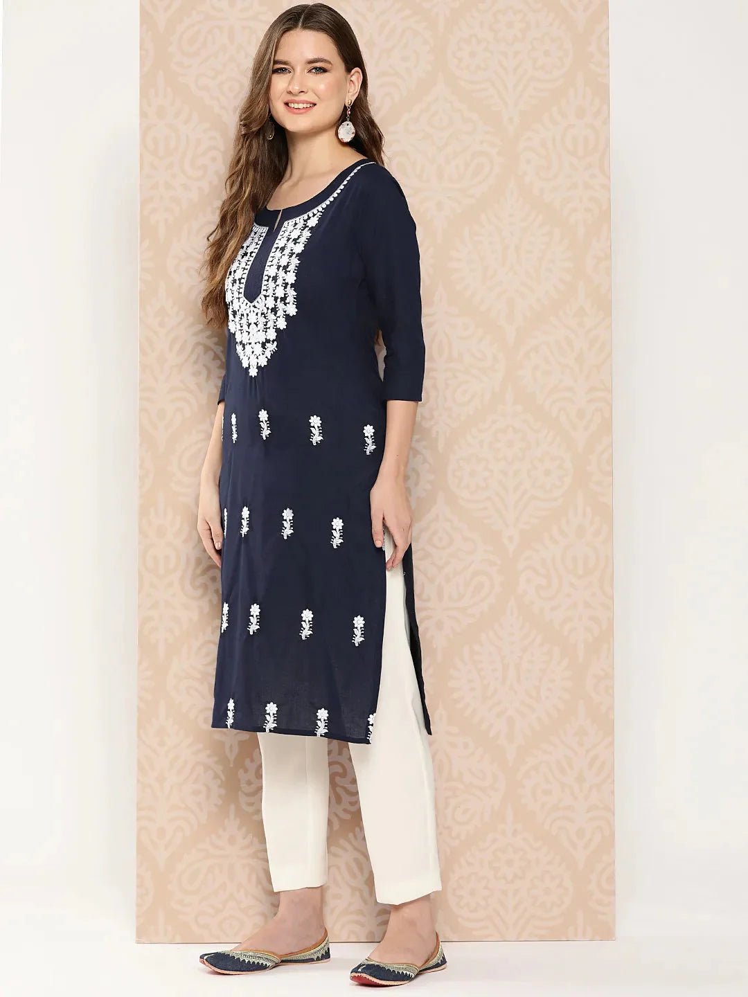 Yufta Floral Yoke Design Chikankari Kurta
