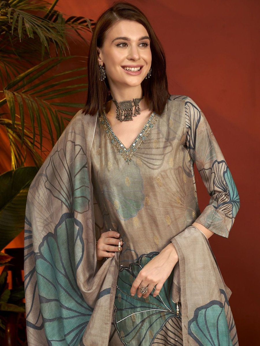 Anouk Floral Embroidered Zardozi Pure Silk Straight Kurta With Trousers & Dupatta - Distacart
