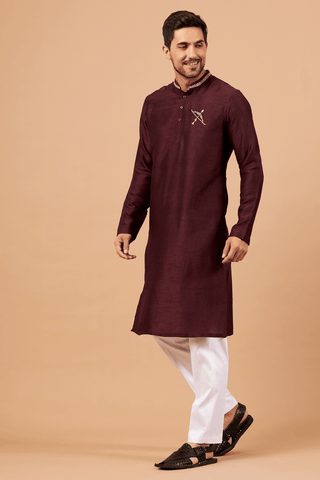 Adira Gold Zari Embroidered Kurta by Hilo Design - Distacart