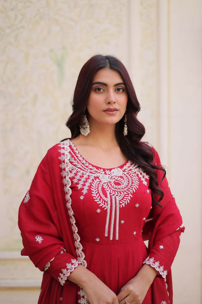 Teeya Creation Womens New Mul Chanderi With Beads Embroidery-Work Kurta Set - Dista