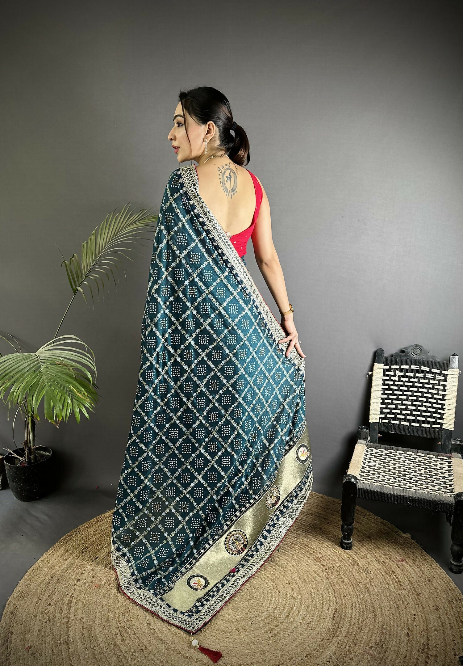 Joban Fashion Navy Blue Bandhej Bandhani Vichitra Silk Bandhani Prints Saree
