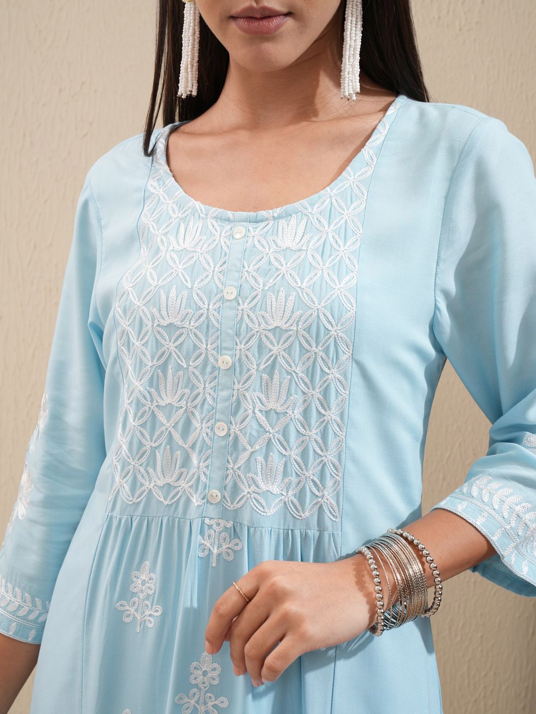 Vishudh Blue Floral Embroidered Round Neck Thread Work Kurta With Palazzos - Distacart