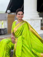 Thumbnail for Vedant Vastram Soft Litchi Silk Paithani Jacquard Saree - Parrot - Dista