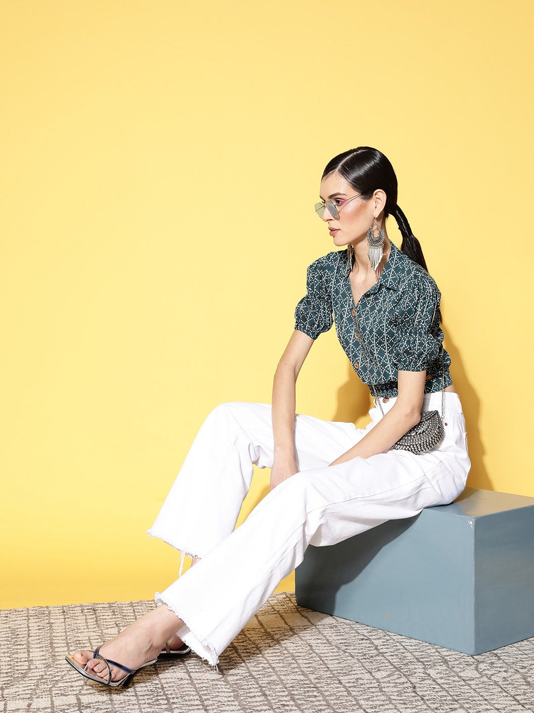 Yufta Geometric Crop Top - Distacart