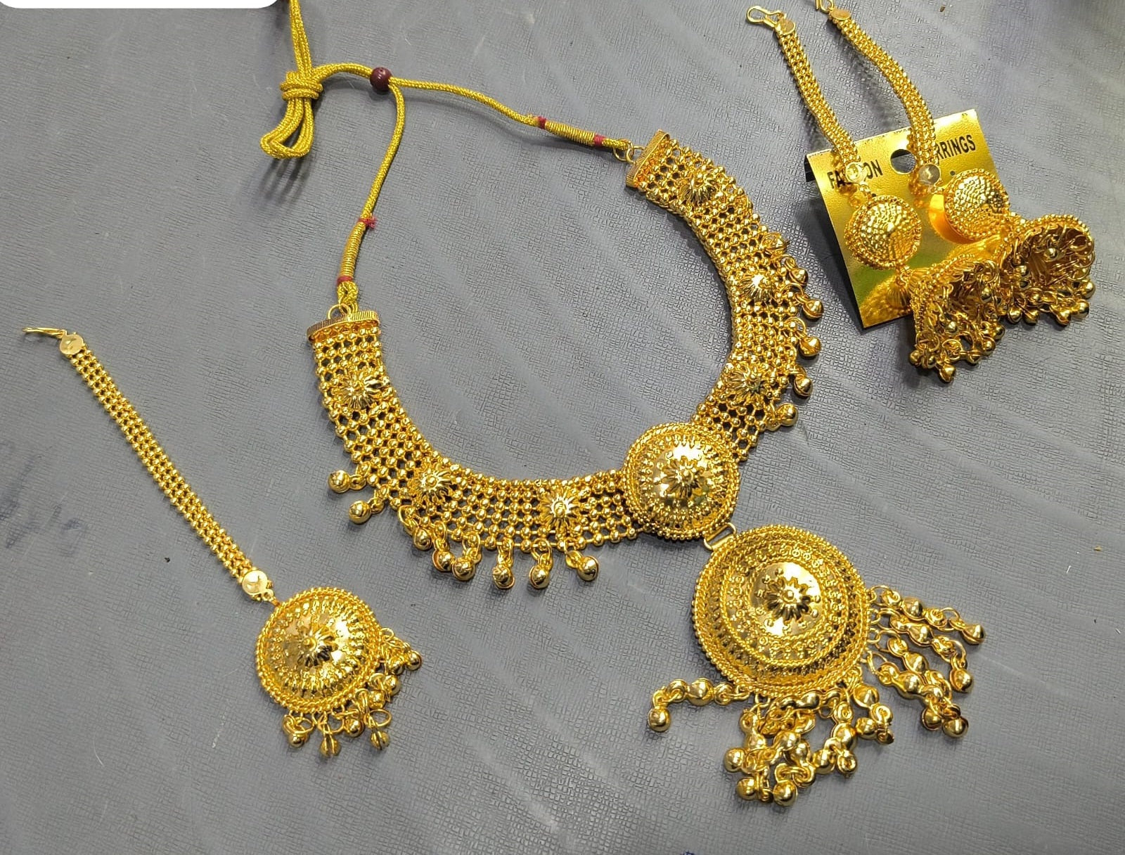 Elite Trading Golden Choker Set with Maang Tikka Ethnic Wedding & party style Necklace Set - Distacart