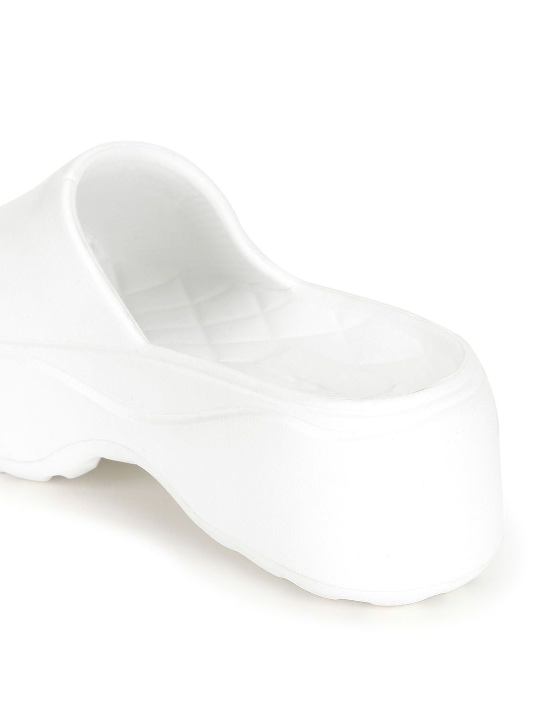 Roadster Women Round Toe Flip Flops