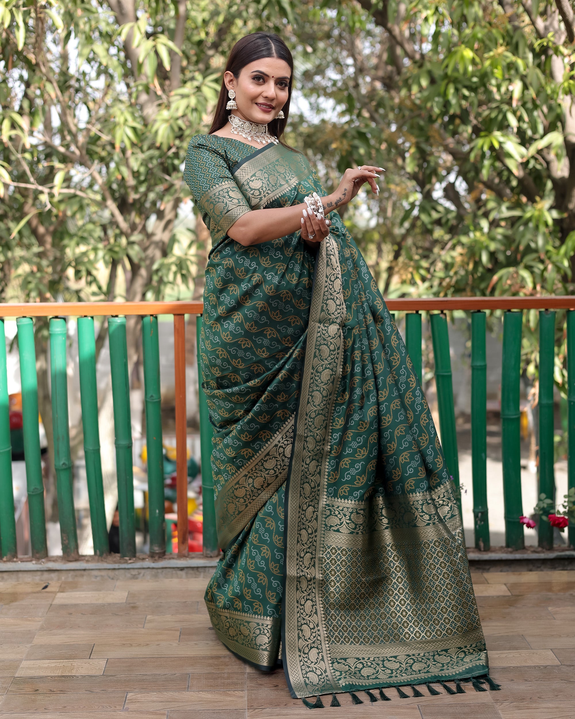 Lorenvalley Premium Bandhej Patola Silk Sarees with kanchi Borders and Contrast Zari Weaving borders Saree - Green - Distacart