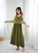 Thumbnail for Lorenvalley Fashion Green Pure Romansilk Chanderi Fabric Yoke Fancy Lace Work Anarkali Kurta Pant With Dupatta Set