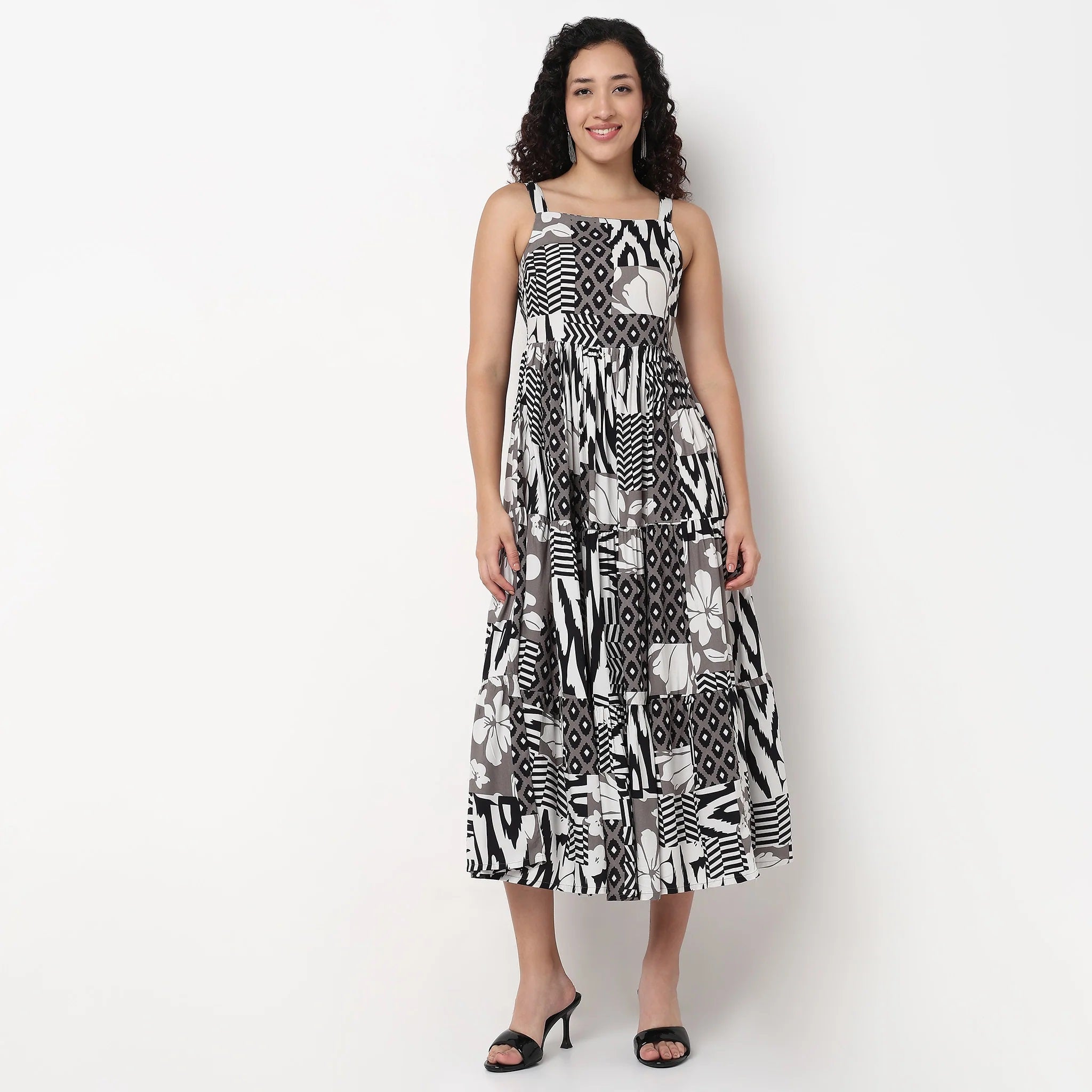 Pimu Square-Neck Maxi Dress with Graphic Print-Green - Distacart