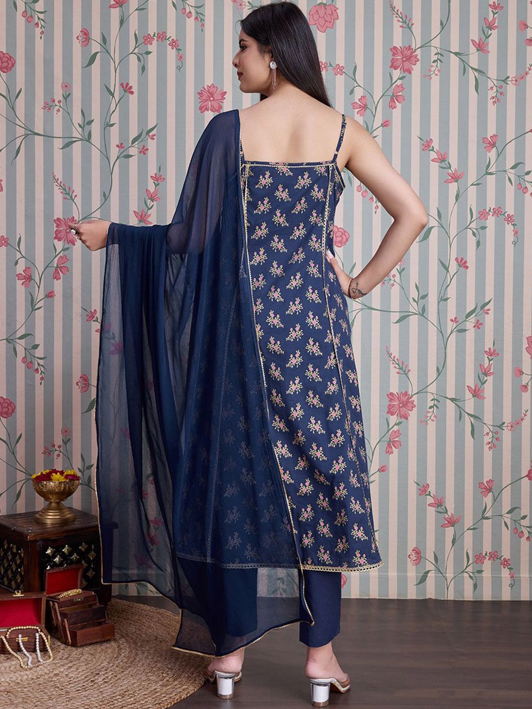Ode by House of Pataudi Floral Printed Gotta Patti Pure Cotton Anarkali Kurta Set - Distacart