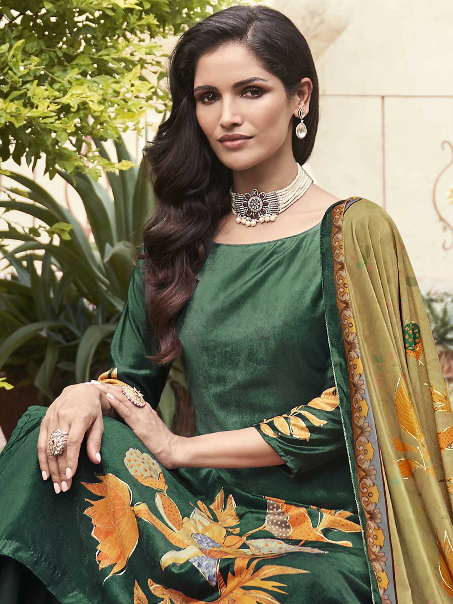 Jyoti Fashion Women's Green Velvet Floral Digital Printed Kurta with Trouser & Dupatta - Distacart