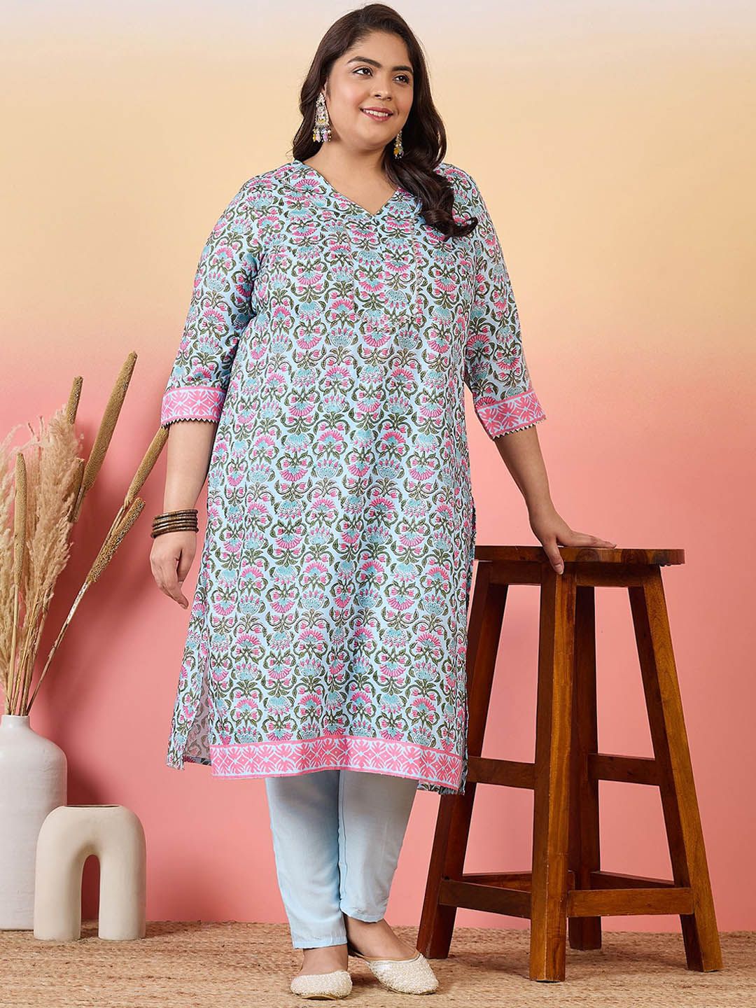 Sztori Women Floral Printed Regular Kurta with Trousers