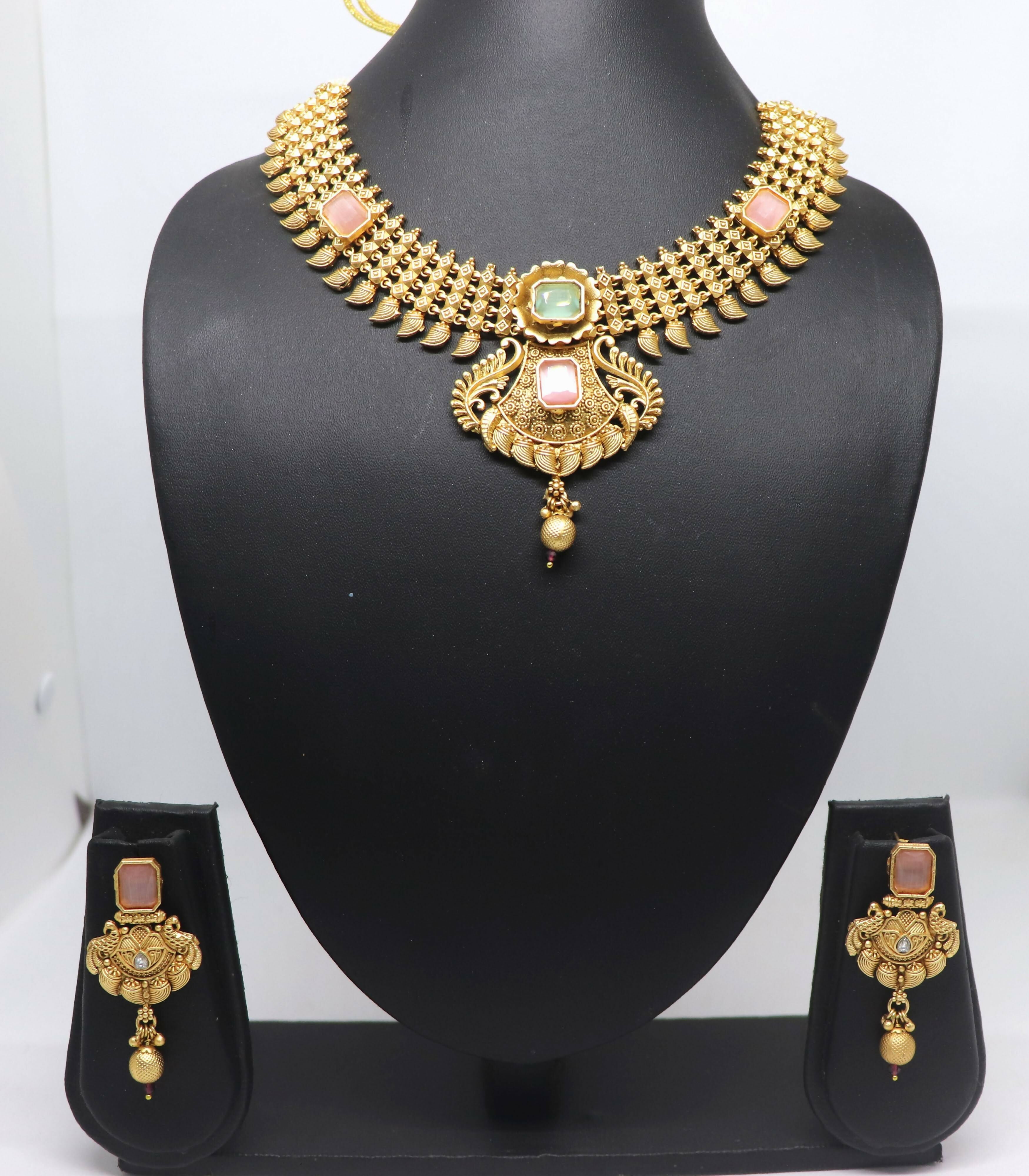 Joban Fashion Peach&Green Stone Pure Brass With Rajwadi Polish Necklace Set - Dista