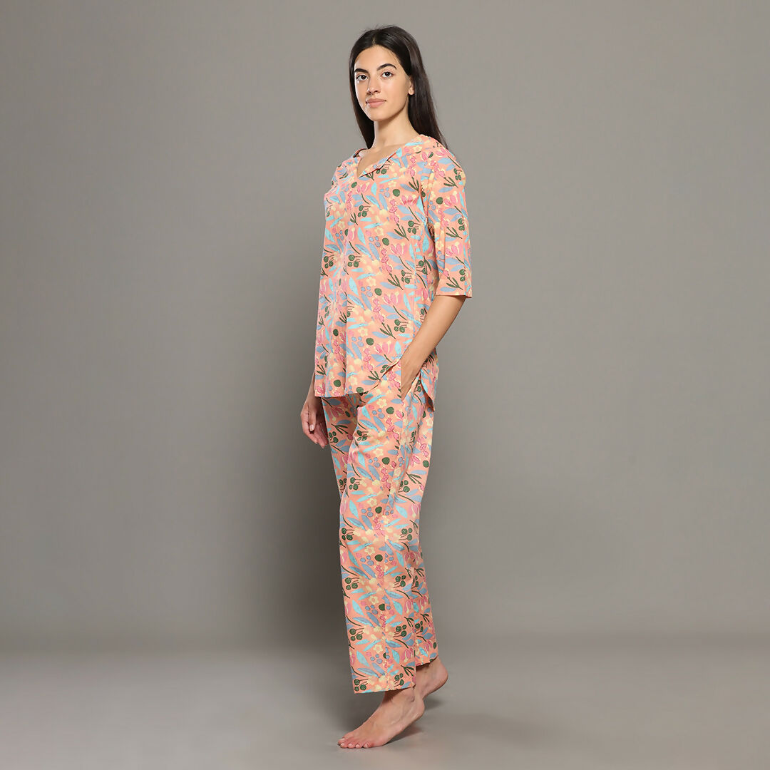 Breathables Women Cotton Printed Loungewear Kurta And Pants Co-Ord Set Peach I Night Wear | Floral Print - Dista