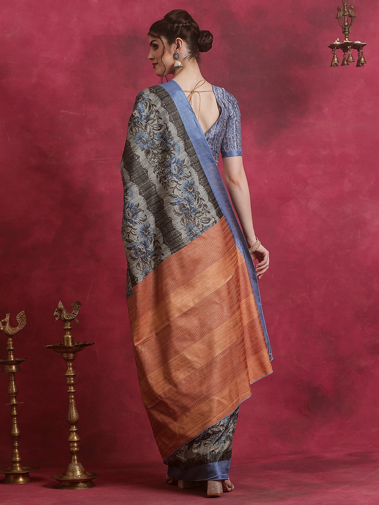 NOZ2TOZ Women's Cotton Blend Grey Printed Designer Saree With Blouse Piece - Distacart