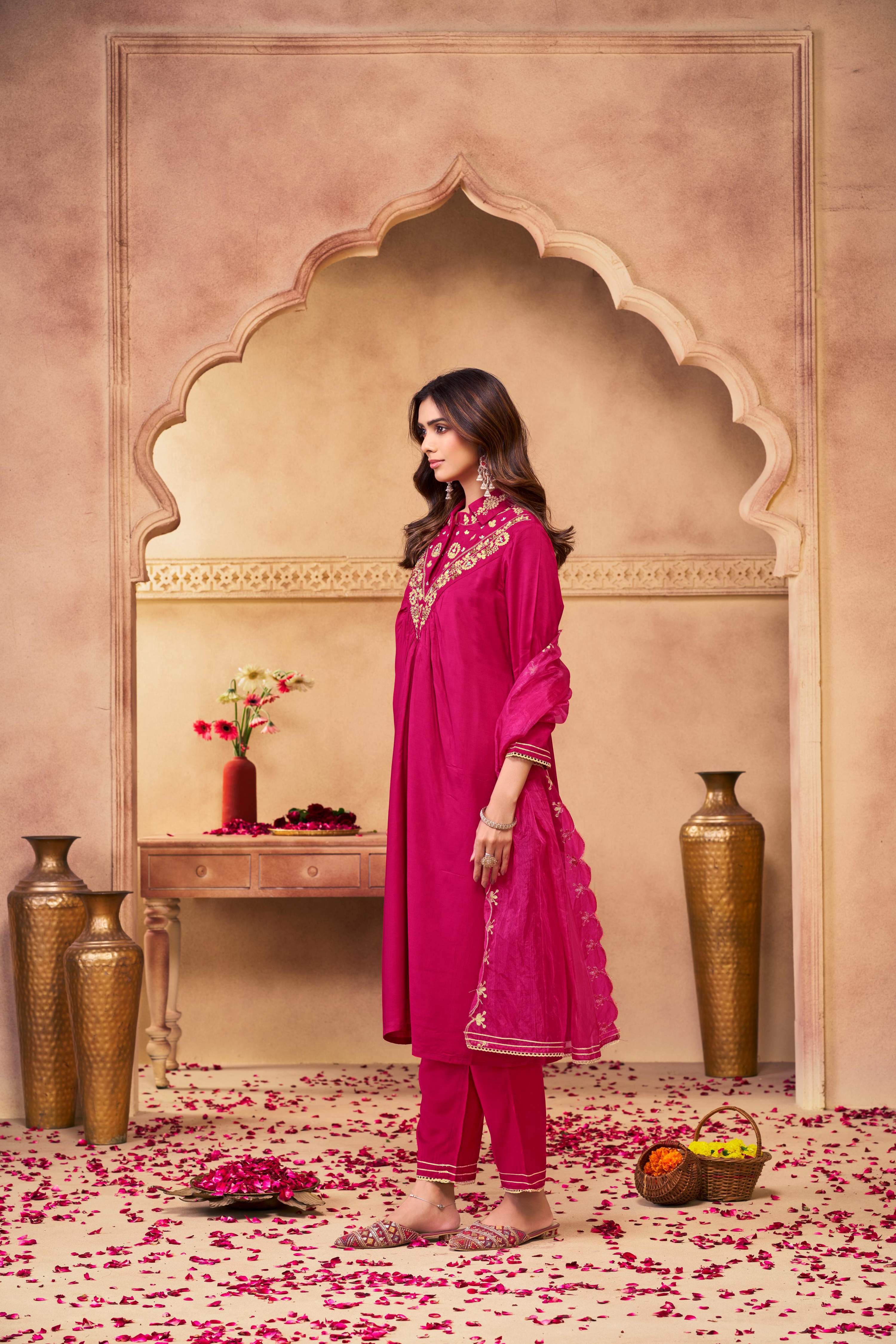 BulBul Himawari Muslin Fuschia Kurta Set With Dupatta