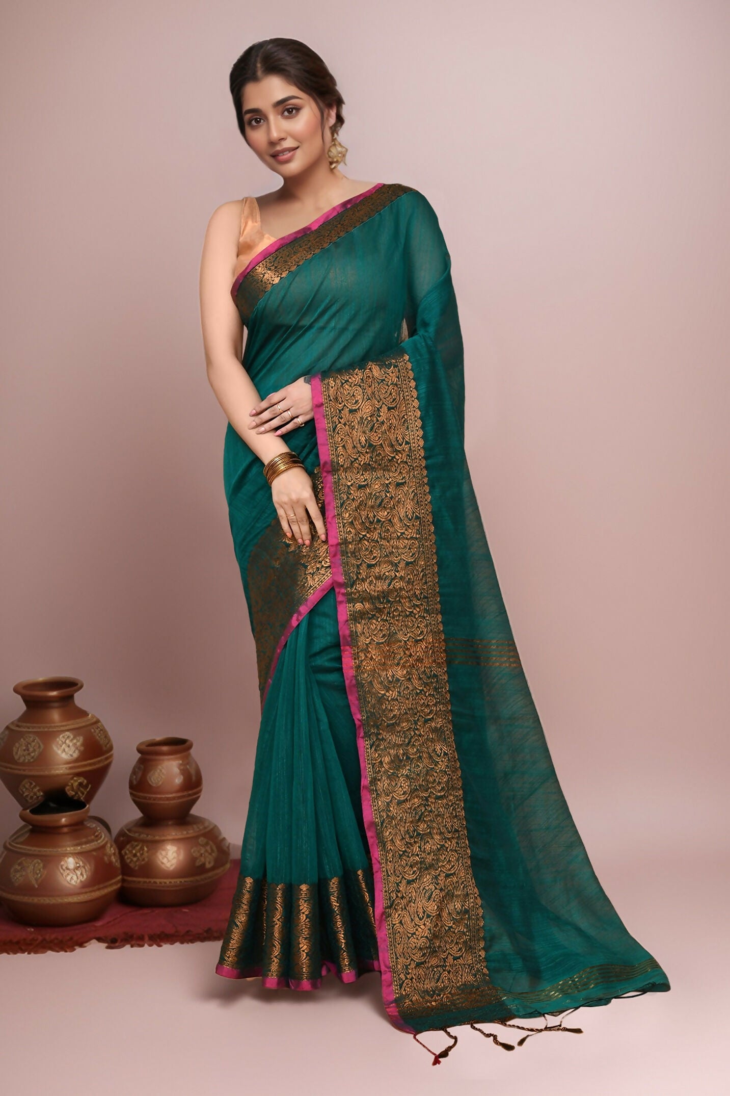 Joban Fashion Green Cotton Blend Handloom Saree - Dista