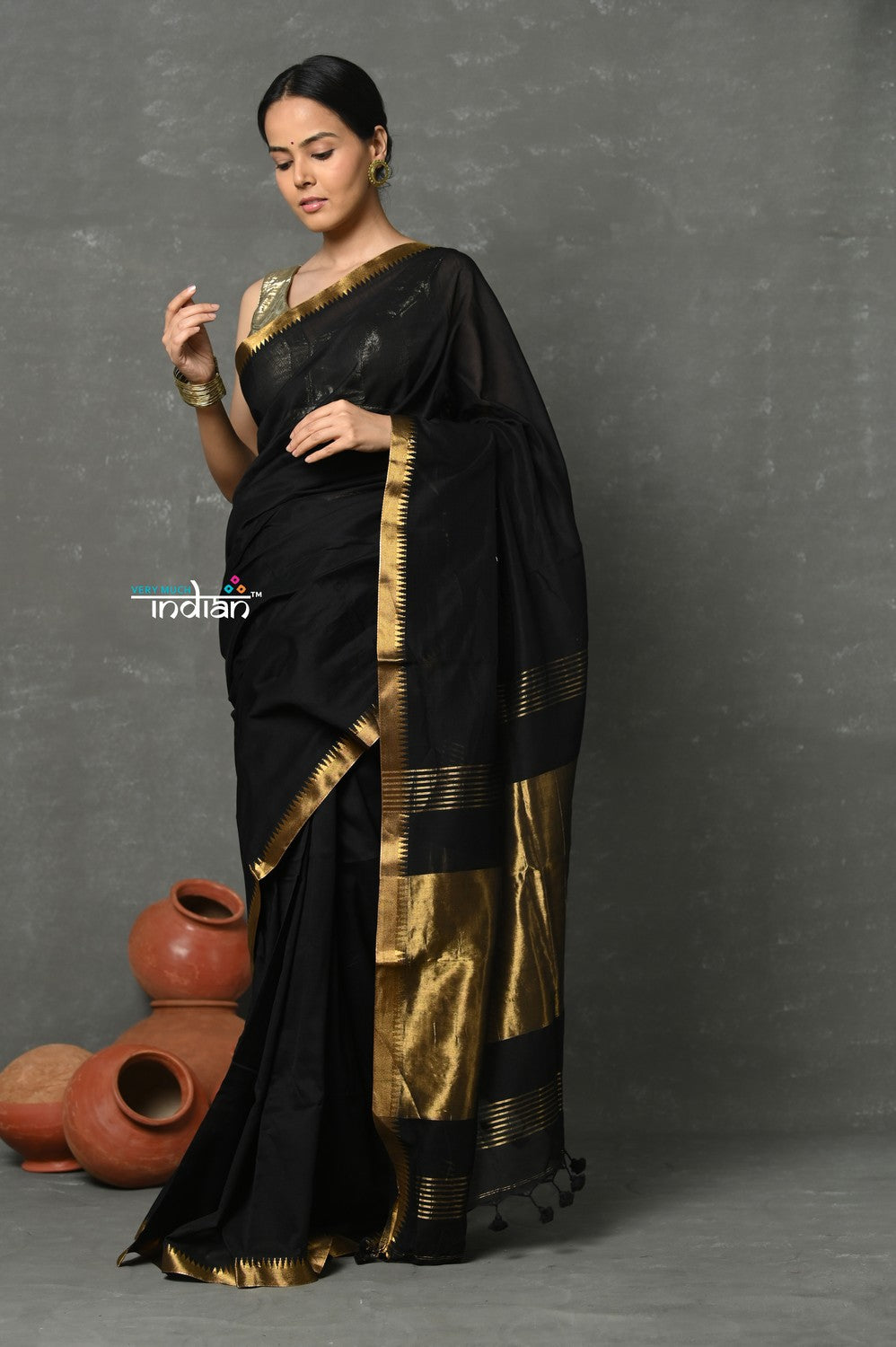 Very Much Indian Designed by VMI ~ Pure High Quality Mul Cotton Handloom Saree - Black Gold - Distacart