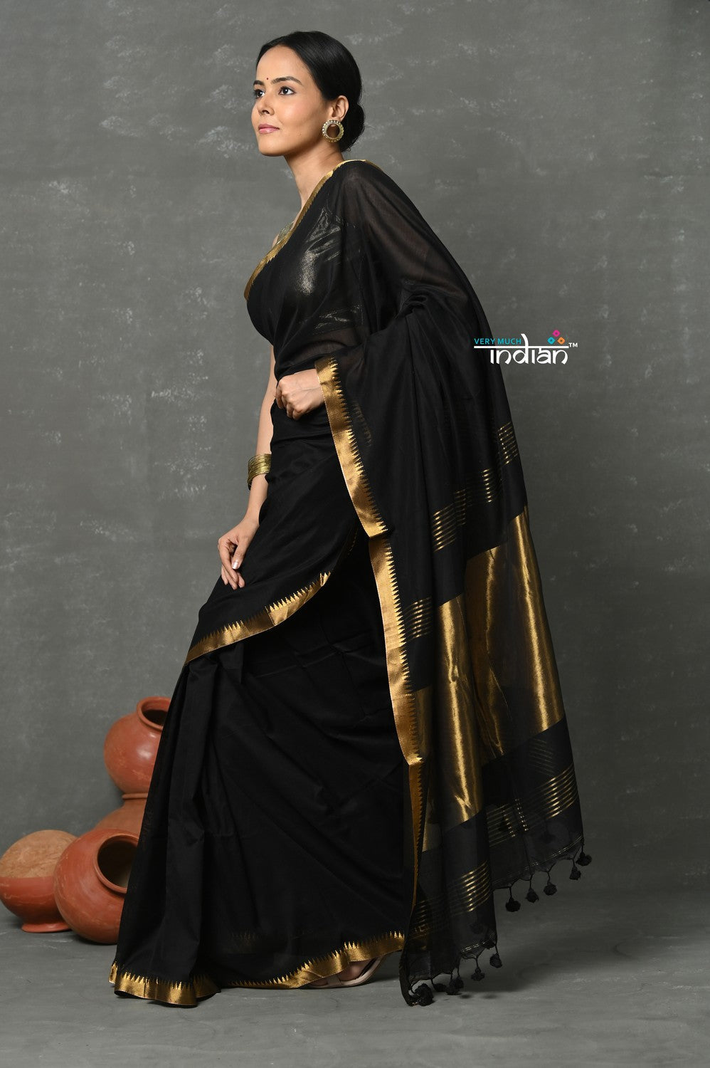 Very Much Indian Tyohaar - Designed by VMI - Pure High Quality Mul Cotton Handloom Saree - Black Gold - Distacart