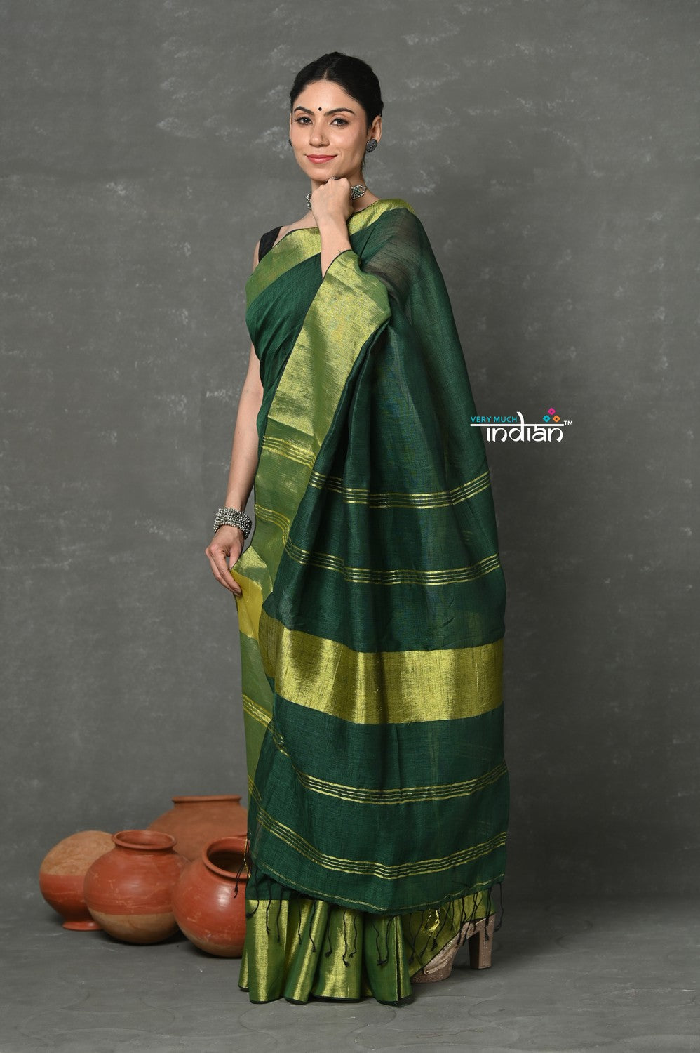 Very Much Indian Tyohaar - Handloom Pure Cotton Linen Saree With Golden Border - Green - Distacart