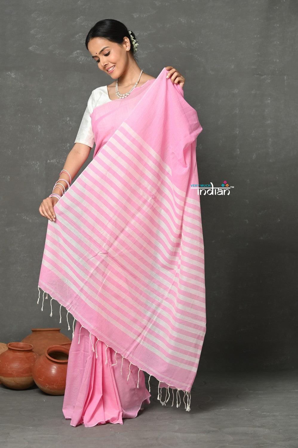 Very Much Indian Pure Mul Cotton Handloom Saree - Feather Pink - Distacart