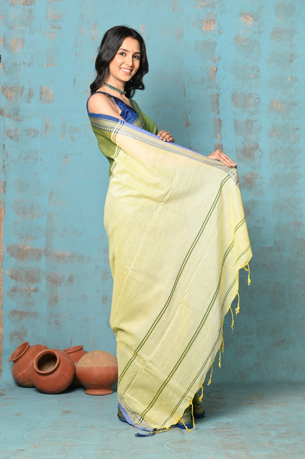Very Much Indian Tyohaar - Pure Mul Cotton Handloom Saree - Mehendi Green - Distacart