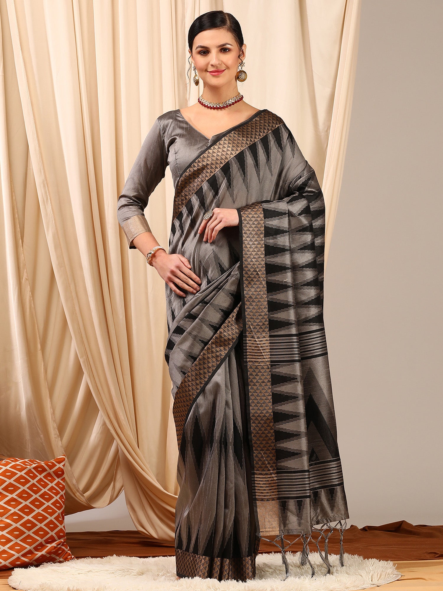 NOZ2TOZ Women's Silk Cotton Grey Woven Design Designer Saree With Blouse Piece - Distacart