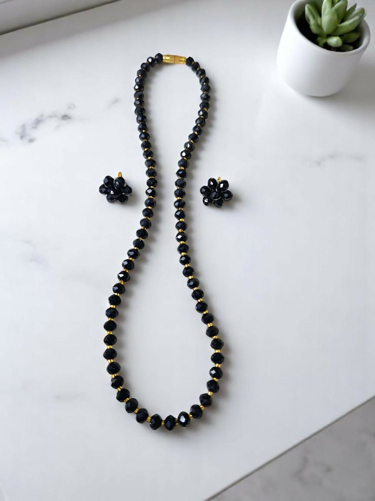 Inhanns Crystal Bloom – Single Line Necklace + Studs - Dark Black - Distacart
