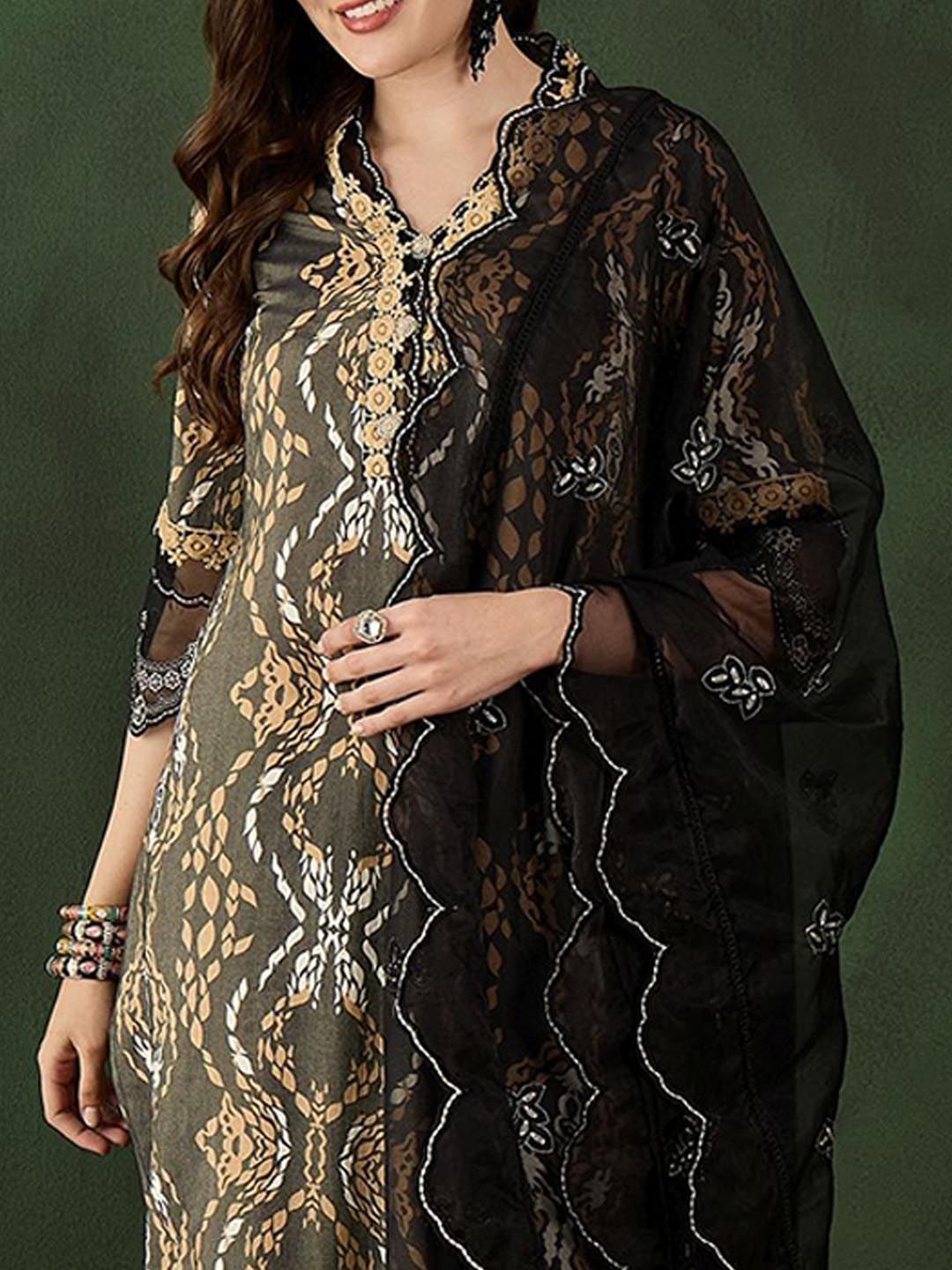 Sangria Printed Straight Kurta, Trouser & Dupatta Set - Distacart