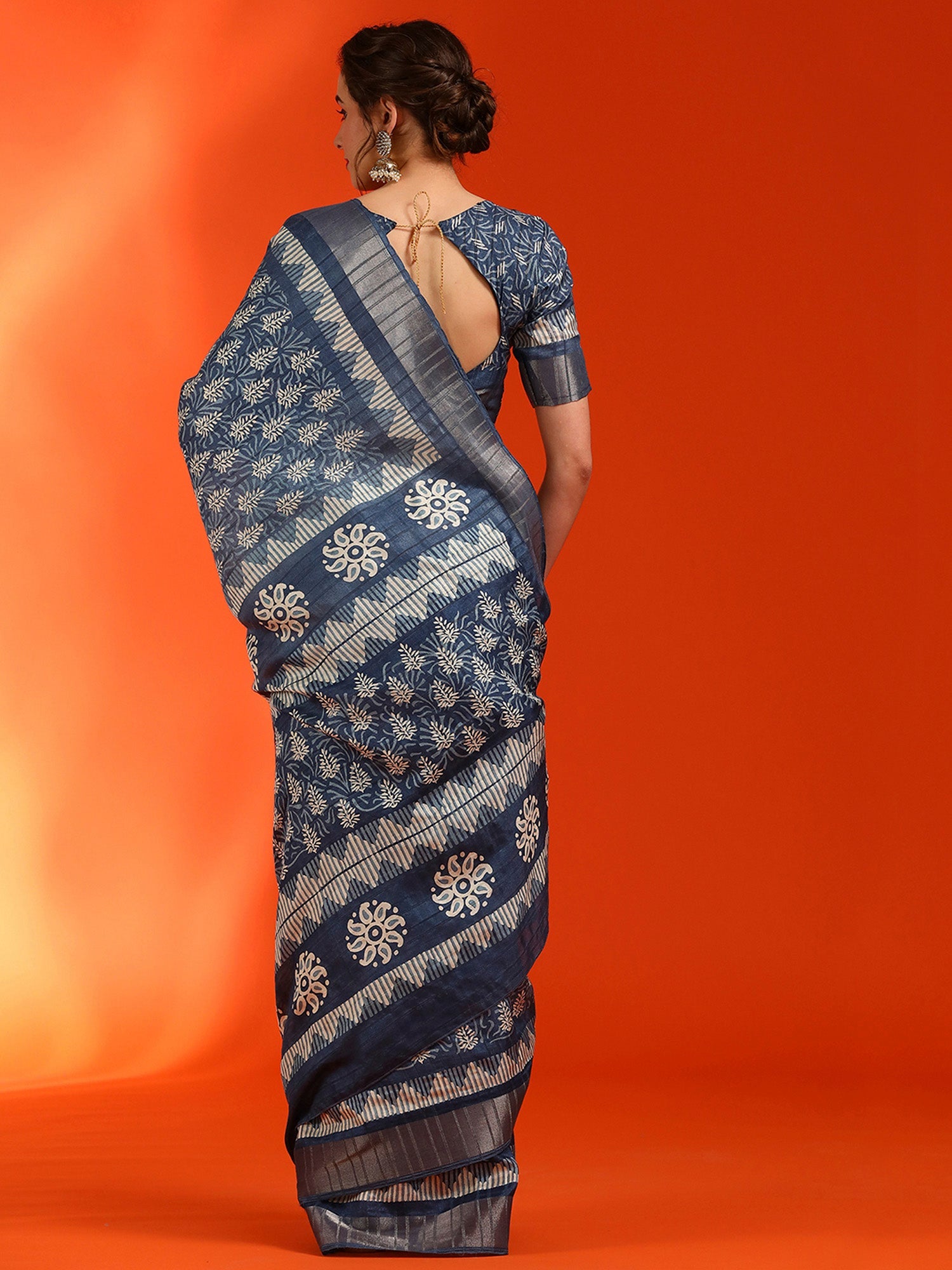 NOZ2TOZ Women's Cotton Silk Navy Blue Printed Designer Saree With Blouse Piece - Distacart