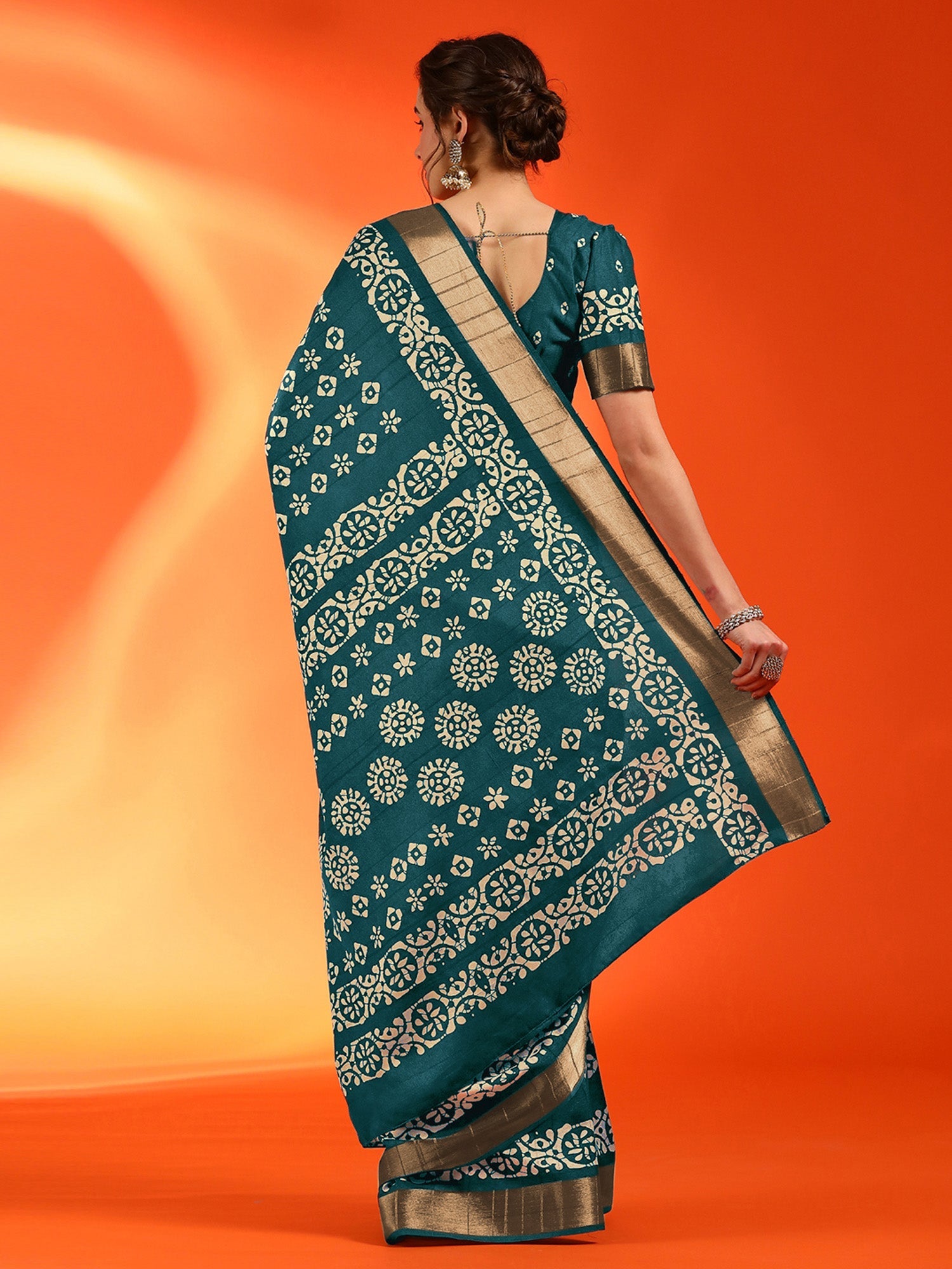 NOZ2TOZ Women's Silk Blend Teal blue Printed Designer Saree With Blouse Piece - Distacart