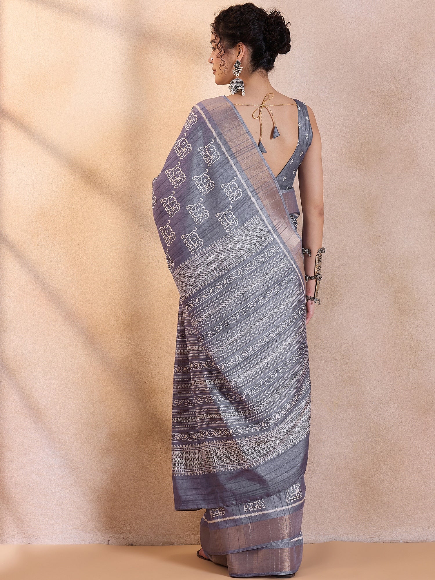 NOZ2TOZ Women's Silk Blend Metallic Printed Designer Saree With Blouse Piece - Distacart