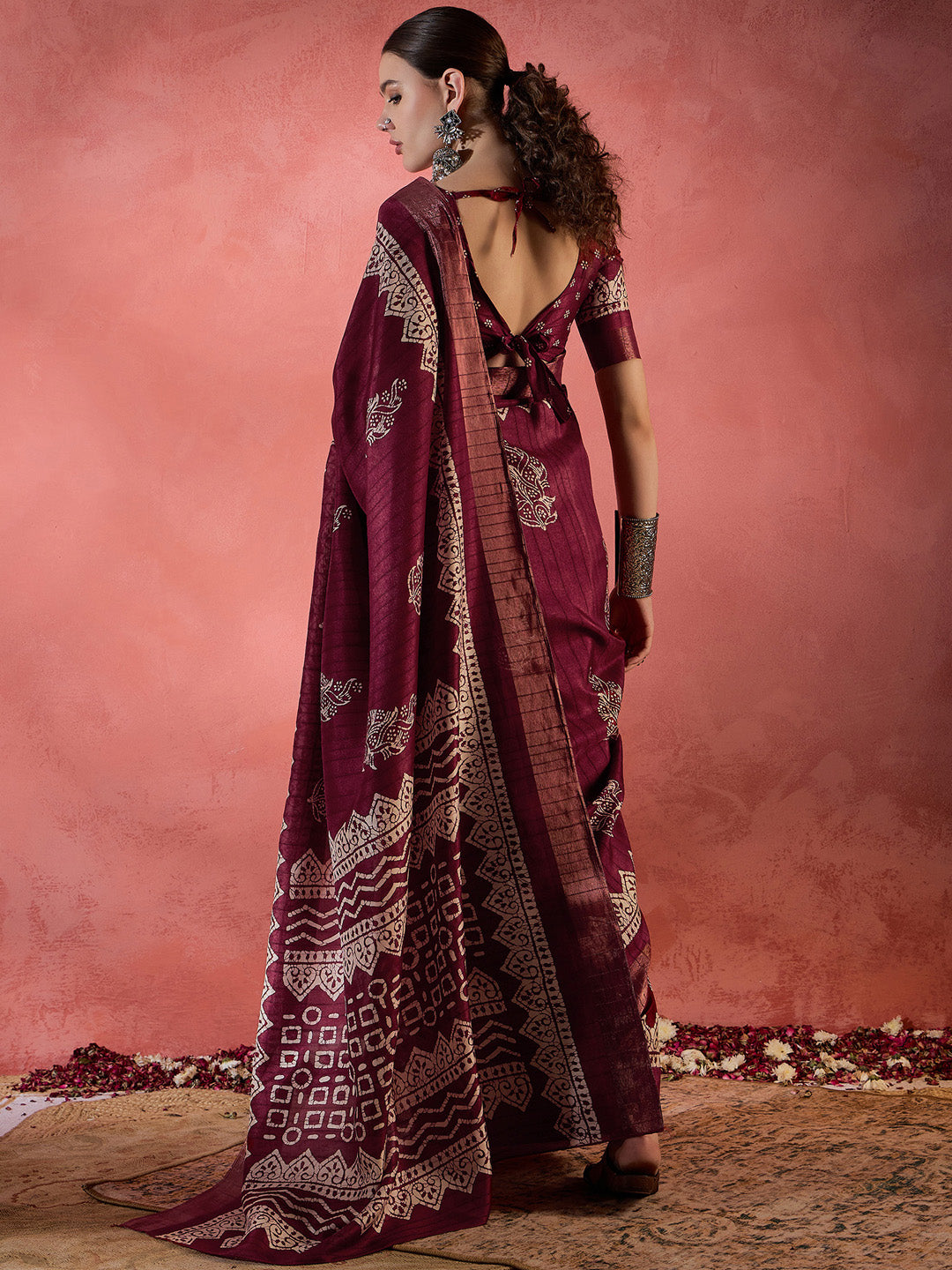 NOZ2TOZ Women's Silk Blend Burgundy Printed Designer Saree With Blouse Piece - Distacart